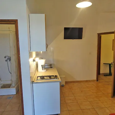 Matan - Two Bedroom With Sea View C Lägenhet